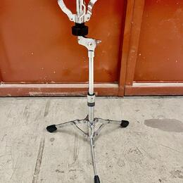  Yamaha SS662 snare stojan. 