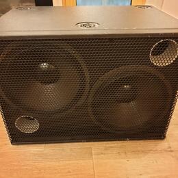 Meyer Sound USW-1P – Aktivní High-Power Subwoofer (2x15")
