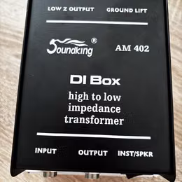 DI Box AM402