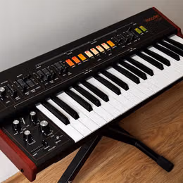 Behringer VC340 string machine / ensemble / vocoder