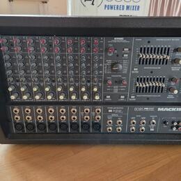 Mackie 808S