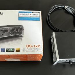 Tascam US-1x2 USB audio interface