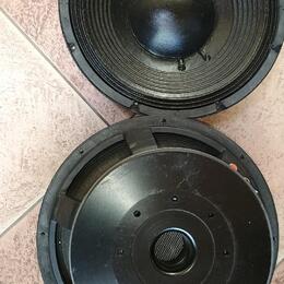 prodám dva 12" basové reproduktory 600W 8 ohm