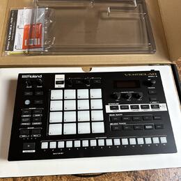 (SLEVA) Roland Verselab MV-1