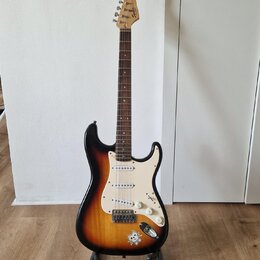 Fender Squier Stratocaster Sunburst