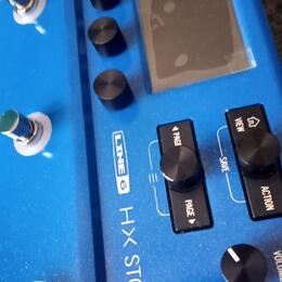 Line 6 HX stomp v neoblíbené barvě