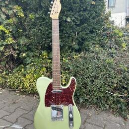 Custom Tele Style – 3,1 kg, Fender snímače, ergonomické tělo