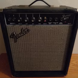 Fender frontman 25B