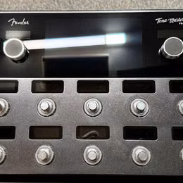 Fender Tone Master Pro + Hard Case + Ped&aacute;l