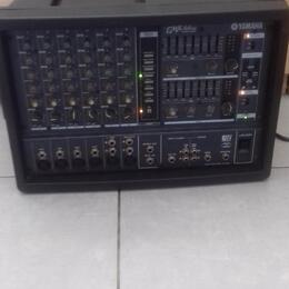 prodam zesilovač yamaha emx66m powered mixer