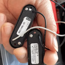 Sn&iacute;mač Seymour Duncan pro Mustang Bass