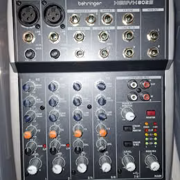 Behringer Xenyx 802s