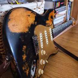 Fender Deluxe USA Stratocaster 2004