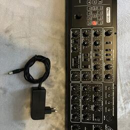 Behringer Pro-800