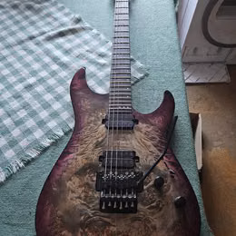 Prod&aacute;m Schecterc-6 fr pro