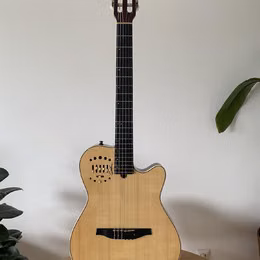Godin Multiac Nylon Deluxe
