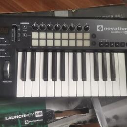 Launchkey 25