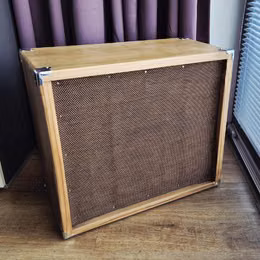 Dřevěn&yacute; vintage kytarov&yacute; reprobox 1x12