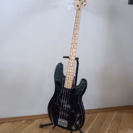 Fender Squier Affinity Precision Black
