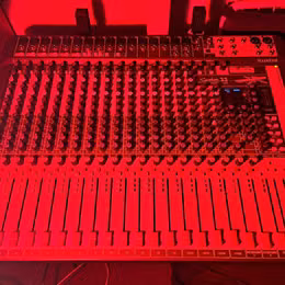 Mix&aacute;žn&iacute; pult Soundcraft Signature MTK 22