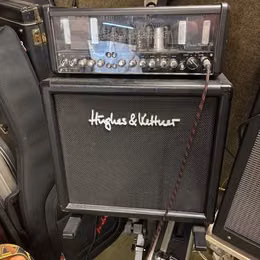 Hughes Kettner celolampa