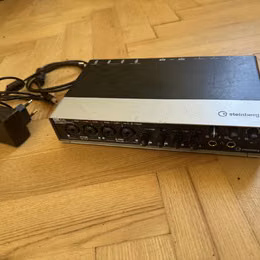 Steinberg UR44 6x4 USB zvukov&aacute; karta