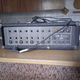 Peavey XM 4