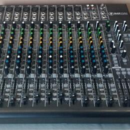Mackie 1642 VLZ4