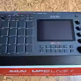 (SLEVA) Akai MPC Live II + Decksaver