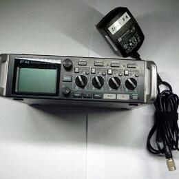 Rekordér Zoom F4