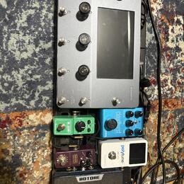 Predám Pedalboard - Quad cortex a efekty.