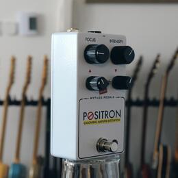Mythos Pedals Positron Cascading Amp Distortion