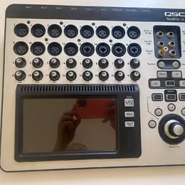 QSC TouchMix-16