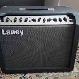 LANEY LC 30 ll -England 