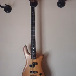 Jolana RK Bass