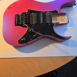 IBANEZ RG 550-PN PURPLE NEON