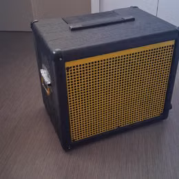 Repro bedna z vykuchan&eacute;ho komba