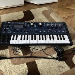 Novation MiniNova