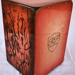 Origin&aacute;ln&iacute; ručně vyr&aacute;běn&yacute; cajon