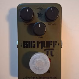 EHX Big Muff Russian green