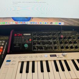 Prodám Behringer PRO-800 - číst text!