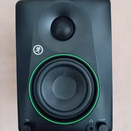 Mackie CR3.5 a Mackie CR4.5 Aktivn&iacute; studiov&yacute; monitor 2 ks
