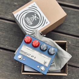 Hudson Electronics Broadcast AP-II (Ariel Posen Signature)