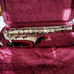 Prodej altsaxofonu Amati