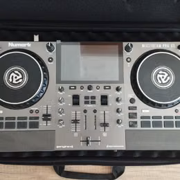Numark Mixstream PRO GO