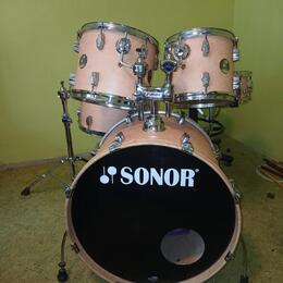 Sonor 1005