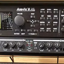 Fractal Axe-Fx II XL, Palmer Macht 402, 19" Rack, Boss FC-50