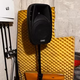 Laney AH2500D + stojany