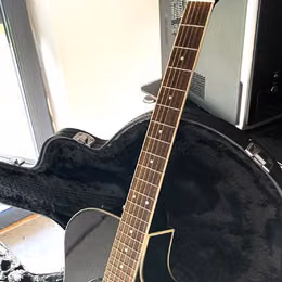 Prod&aacute;m YAMAHA APX 500