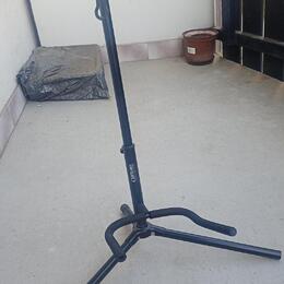 STOJAN NA KYTARU CLIFTON